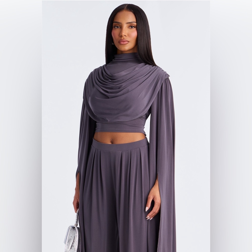 Draped pant set - Picture 3 of 3